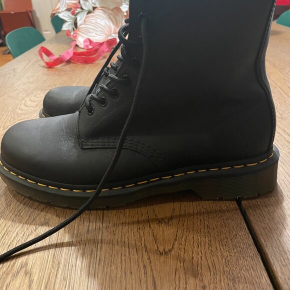 Dr. Martens 8 Eyelet Black Boots 10US Ladies, 42 EU - Picture 4 of 6
